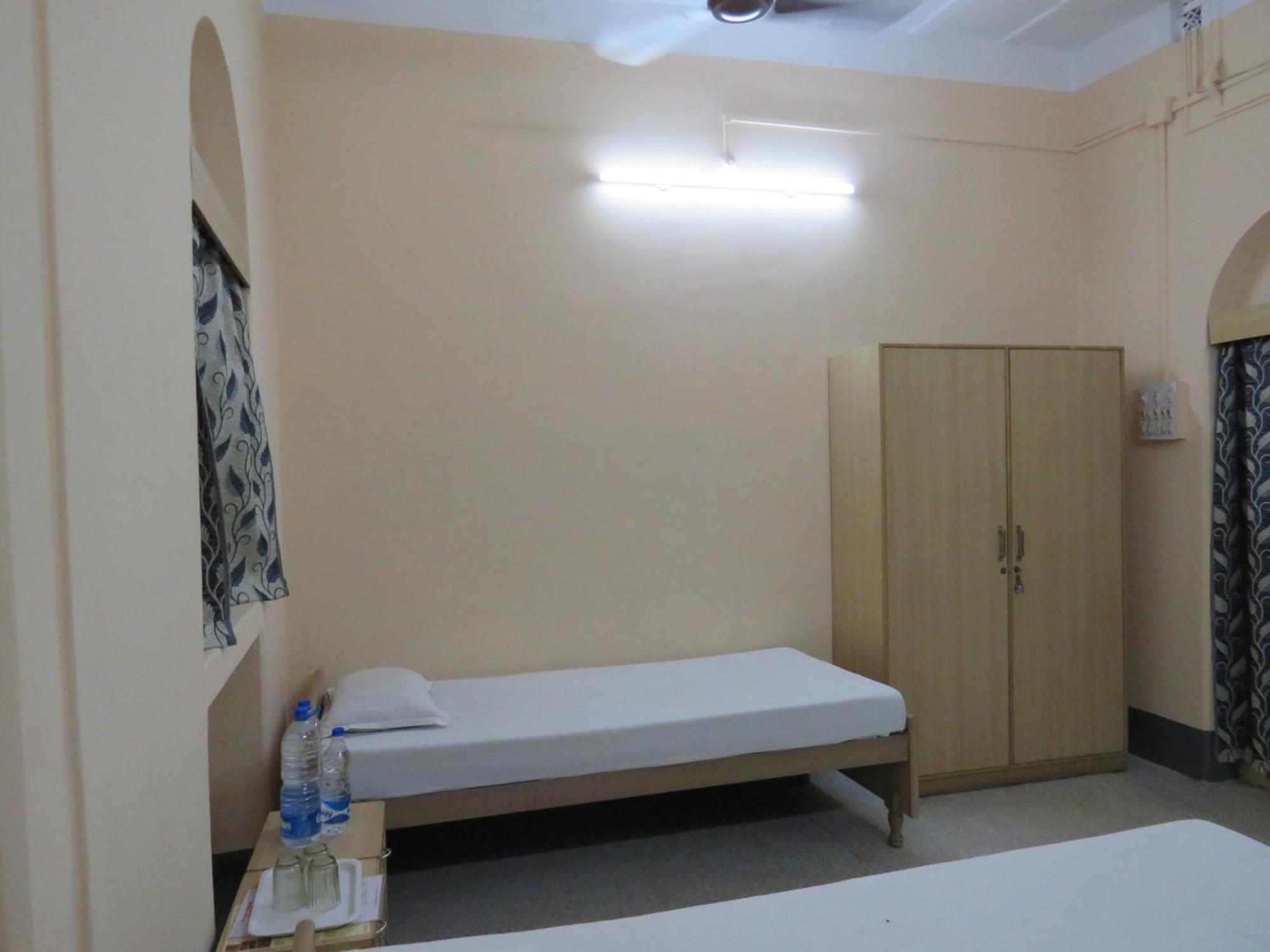 Shaw Guest House Καλκούτα Εξωτερικό φωτογραφία