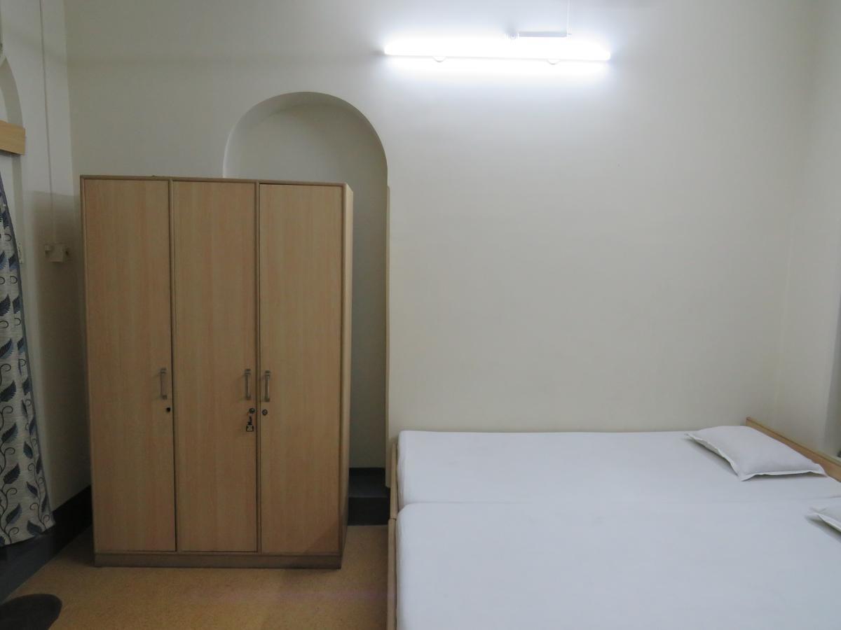 Shaw Guest House Καλκούτα Εξωτερικό φωτογραφία
